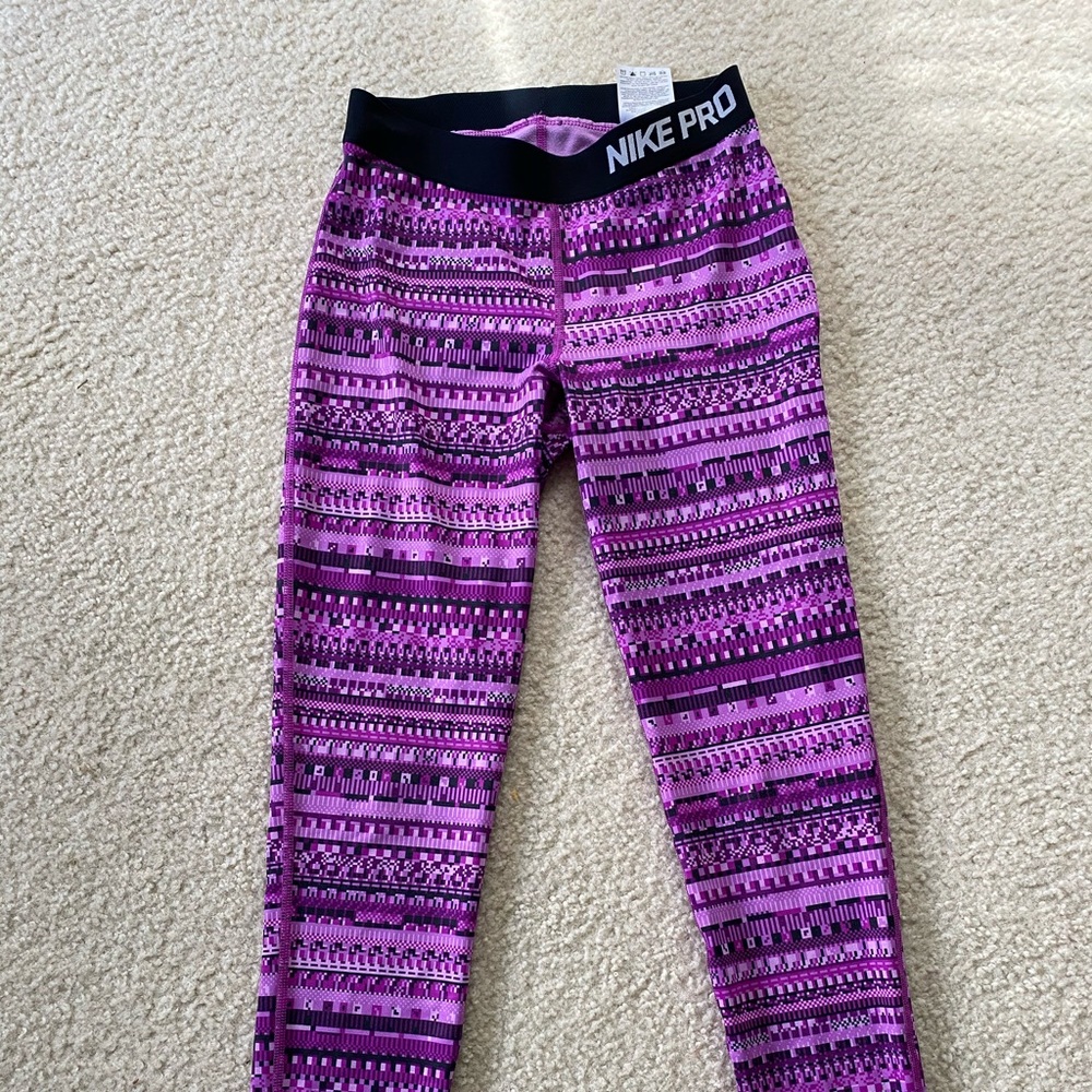 Girl Nike Pro pants